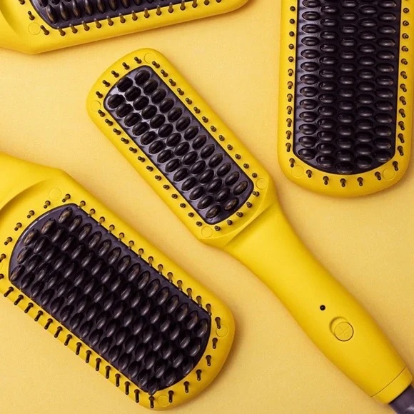 Drybar The Brush Crush Heated Straightening Brush - Picture 12 of 16